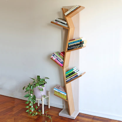 LIBRERO ÁRBOL EN MADERA NATURAL Y BLANQUEADO